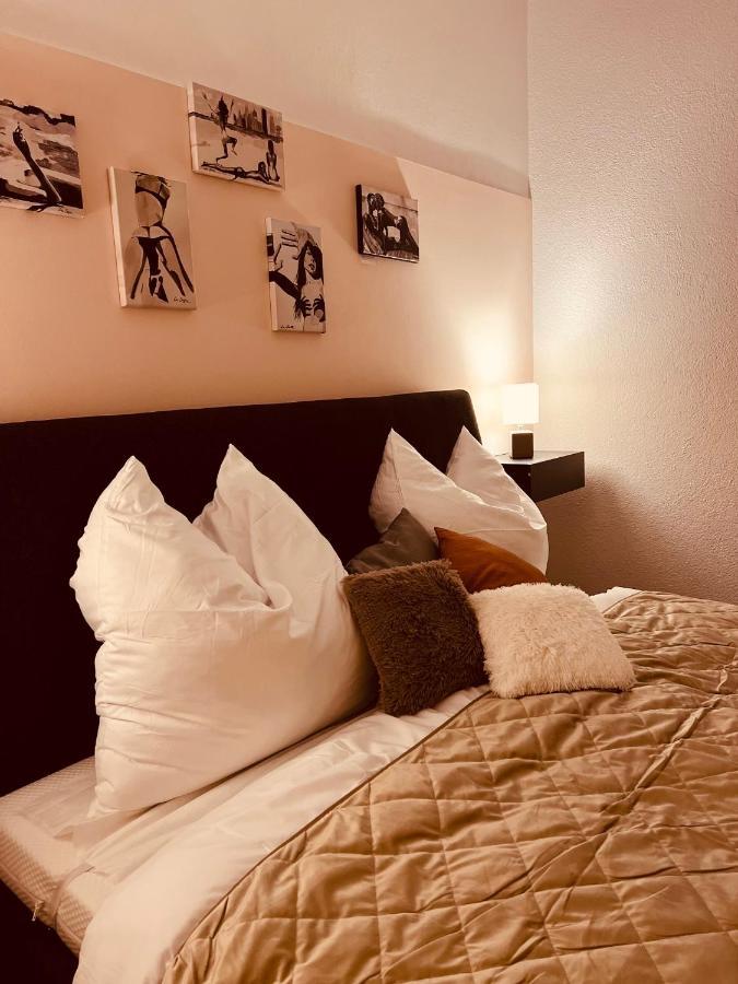 Charmante Ferienwohnung In Dresden Striesen - Frau Pie Appartement Exterior foto